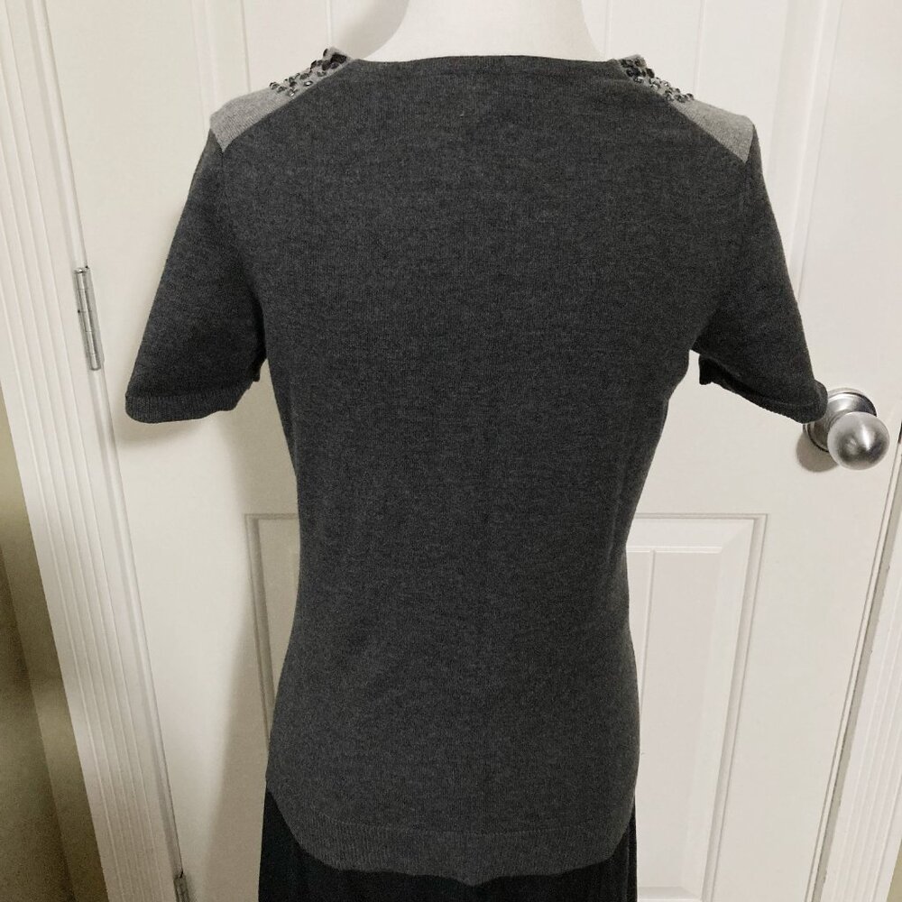 REITMANS Grey short sleeve knit top w/ gem embellishments ~ SMALL MEDIUM sweater - Picture 13 of 13